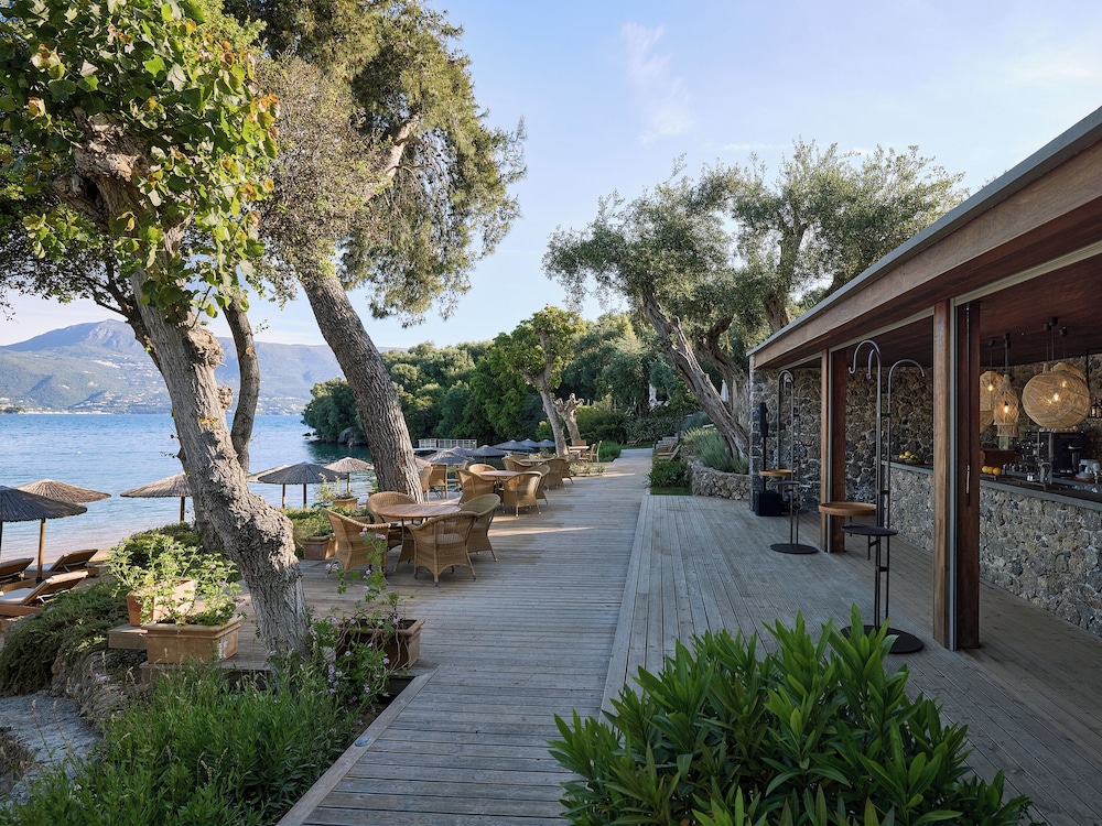 Grecotel Eva Palace — Restaurant & bars in Dassia, Ionian Islands