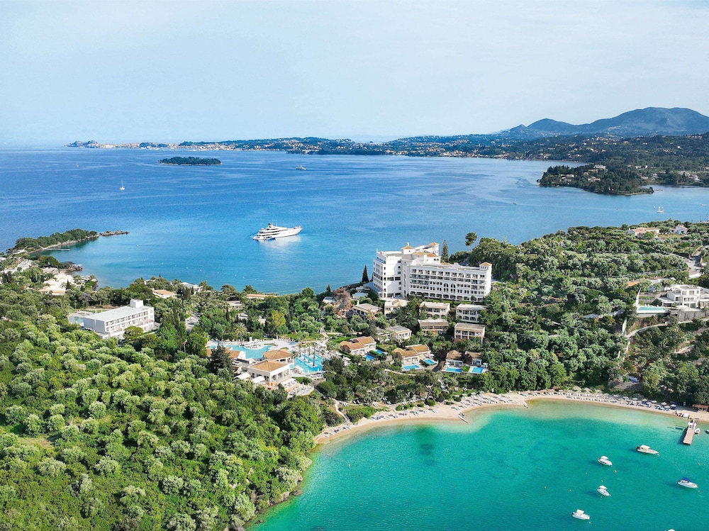 Grecotel Eva Palace — Hotel building in Dassia, Ionian Islands