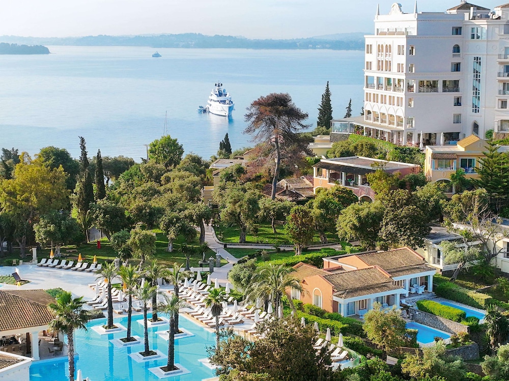 Grecotel Eva Palace — Swimming pool in Dassia, Ionian Islands