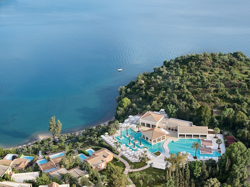 Grecotel Eva Palace — Swimming pool in Dassia, Ionian Islands