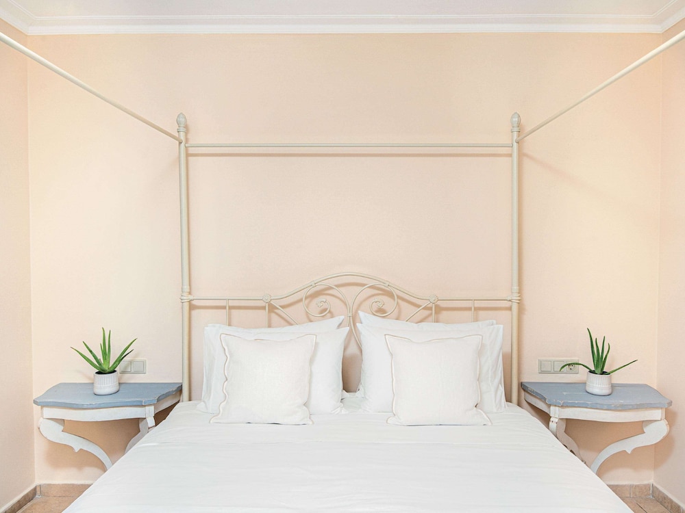 Grecotel LUX ME Kos — Hotel rooms in Psalidi, South Aegean