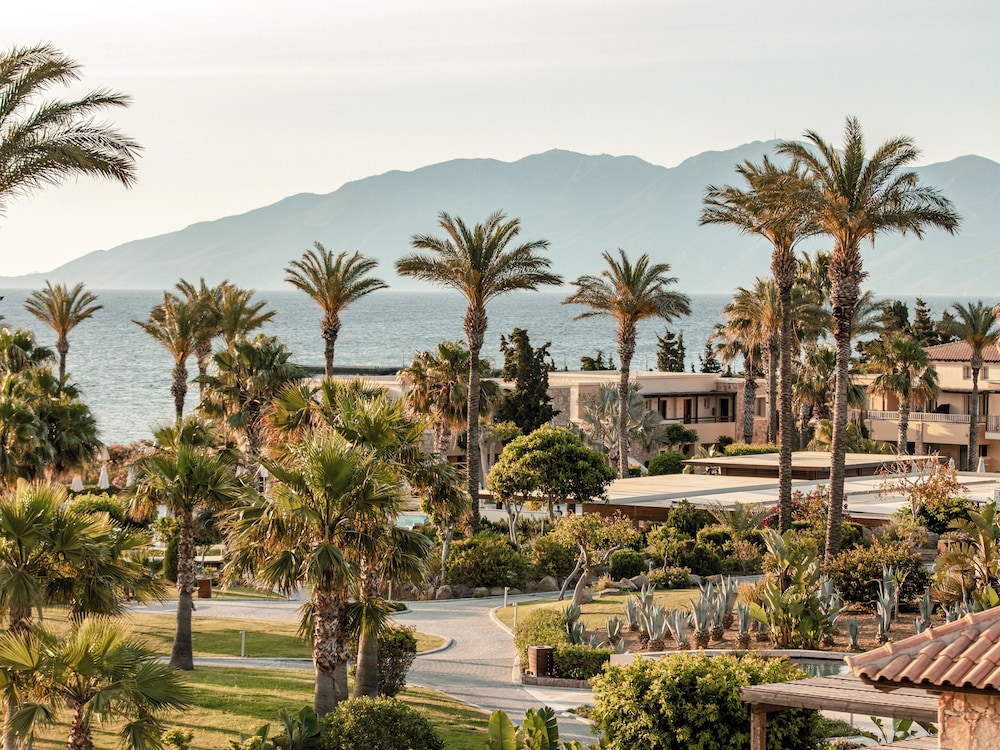 Grecotel LUX ME Kos — Hotel building in Psalidi, South Aegean