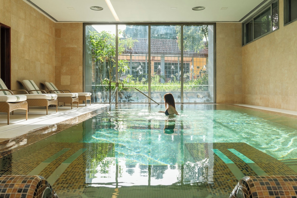 Casa Velha do Palheiro, Relais & Chateaux — Swimming pool in Funchal, Madeira
