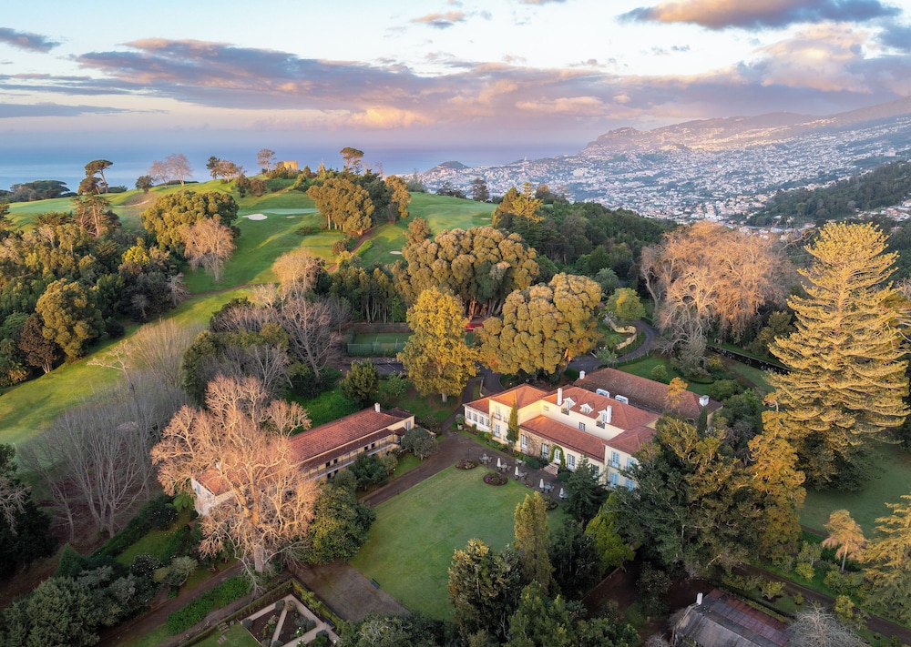 Casa Velha do Palheiro, Relais & Chateaux — Hotel building in Funchal, Madeira