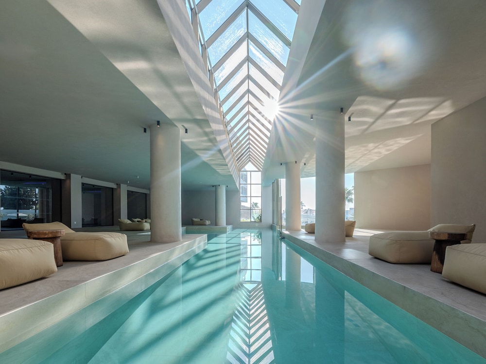 Grecotel LUX ME Dama Dama — Swimming pool in Faliraki, South Aegean
