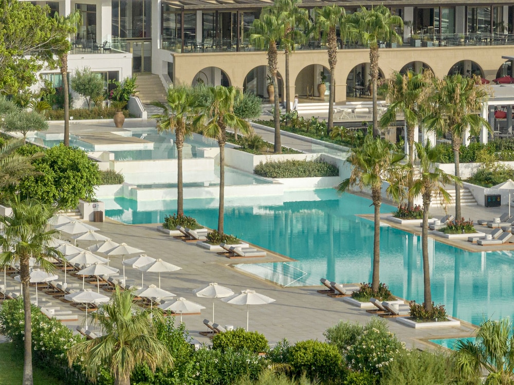 Grecotel LUX ME Dama Dama — Swimming pool in Faliraki, South Aegean