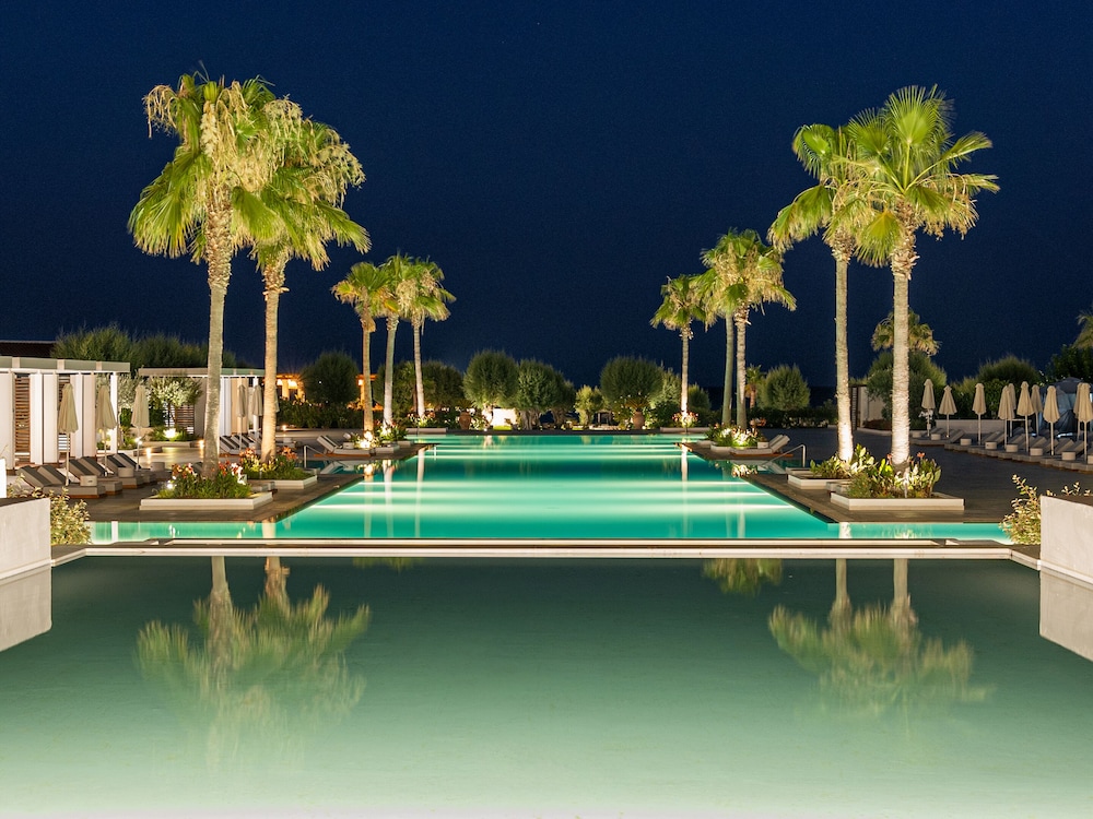Grecotel LUX ME Dama Dama — Swimming pool in Faliraki, South Aegean