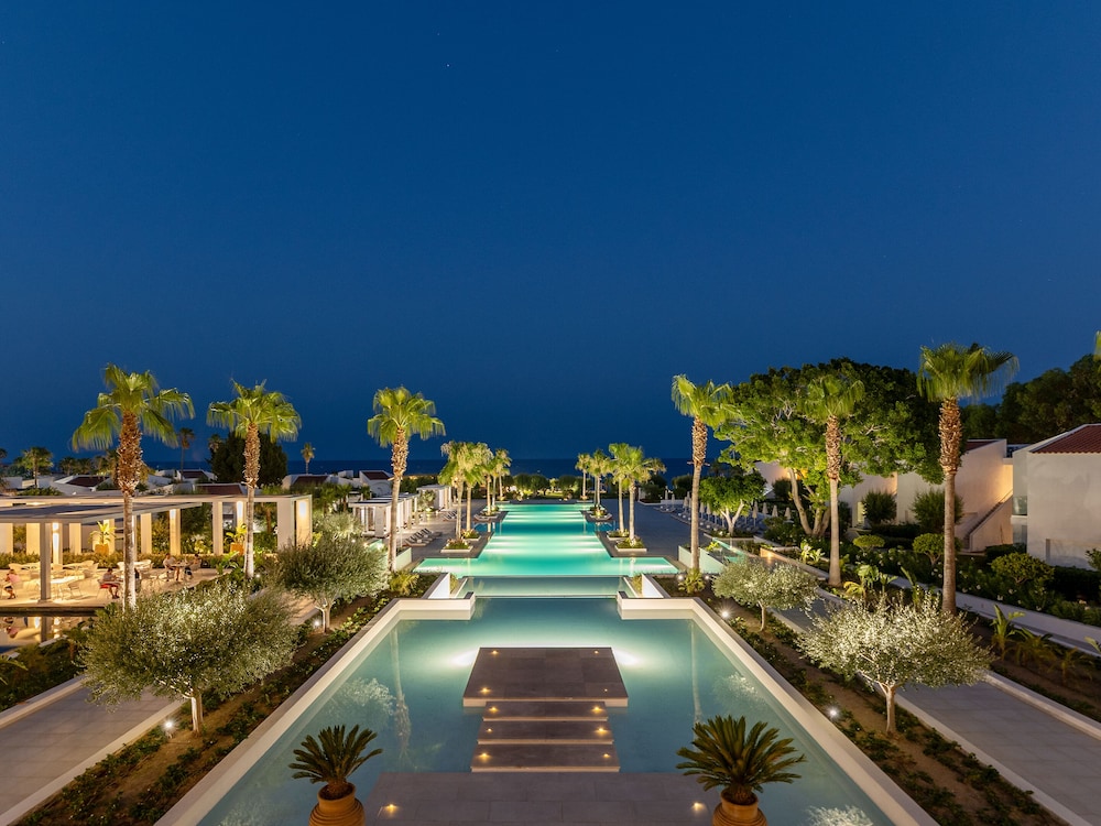 Grecotel LUX ME Dama Dama — Swimming pool in Faliraki, South Aegean