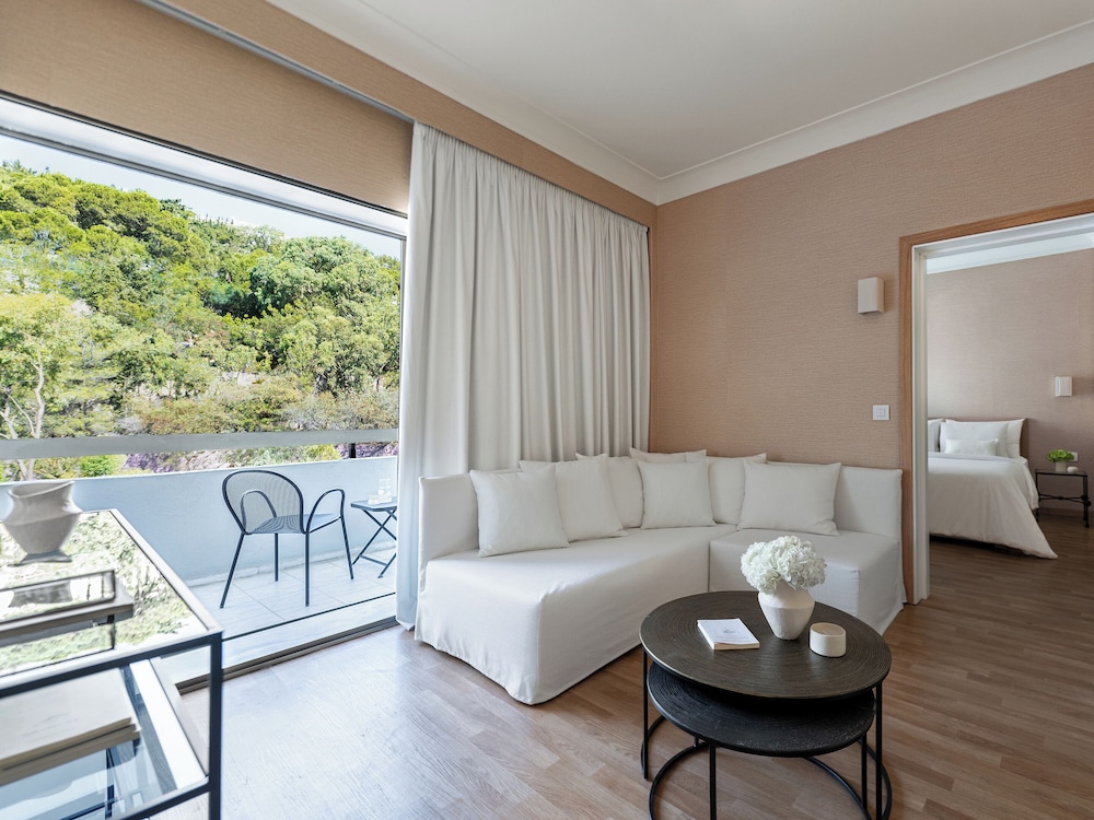 Grecotel LUX ME Dama Dama — Hotel rooms in Faliraki, South Aegean