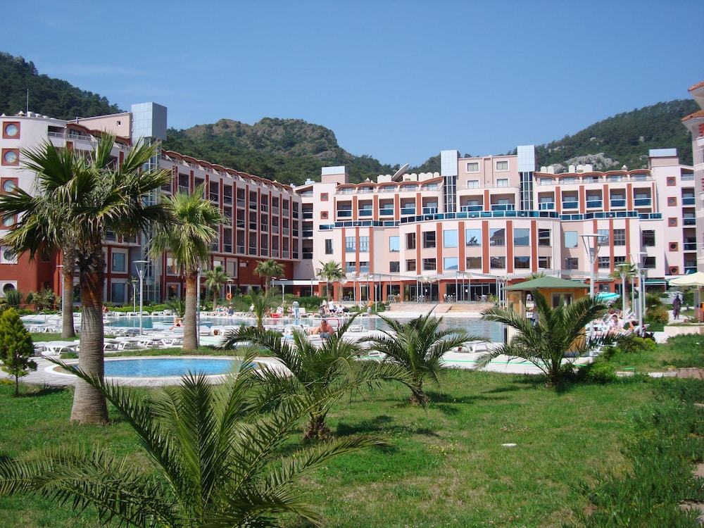 Green Nature Resort & Spa — Hotel building in Marmaris, Mugla