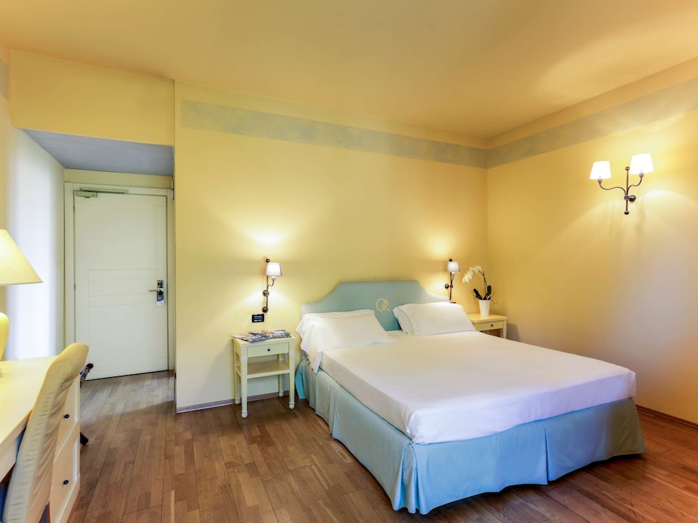 TH Tirrenia - Green Park Resort — Hotel rooms in Pisa, Tuscany