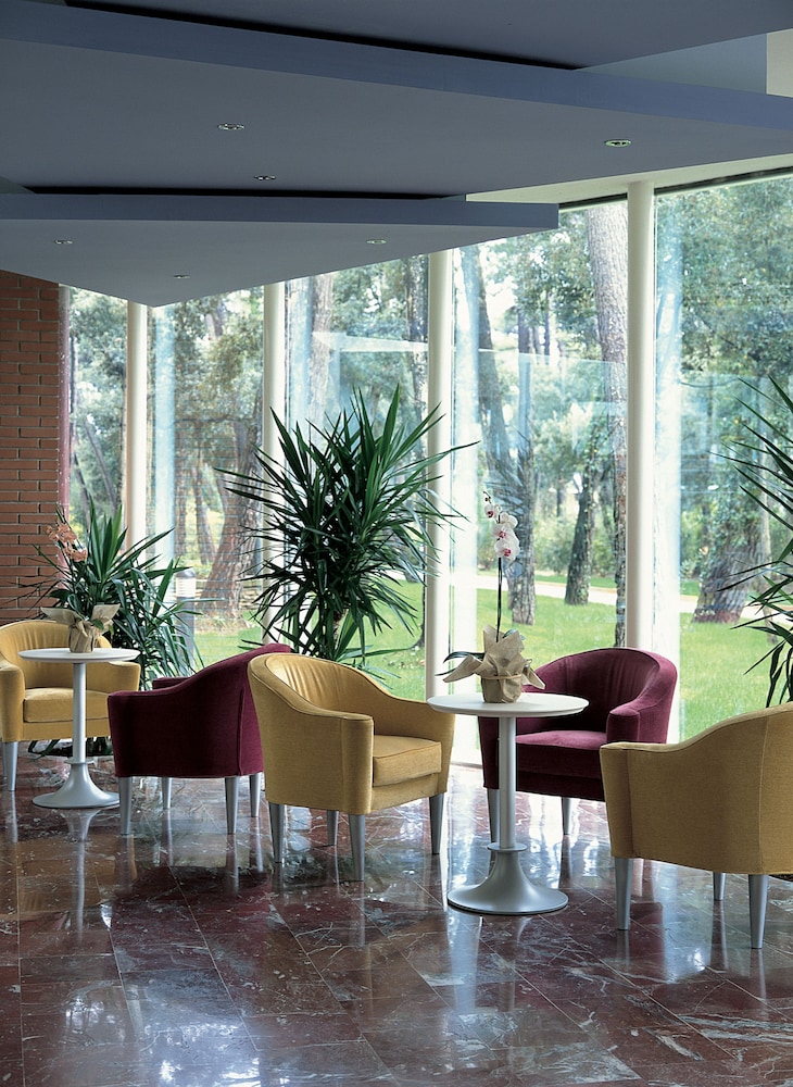 TH Tirrenia - Green Park Resort — Restaurant & bars in Pisa, Tuscany