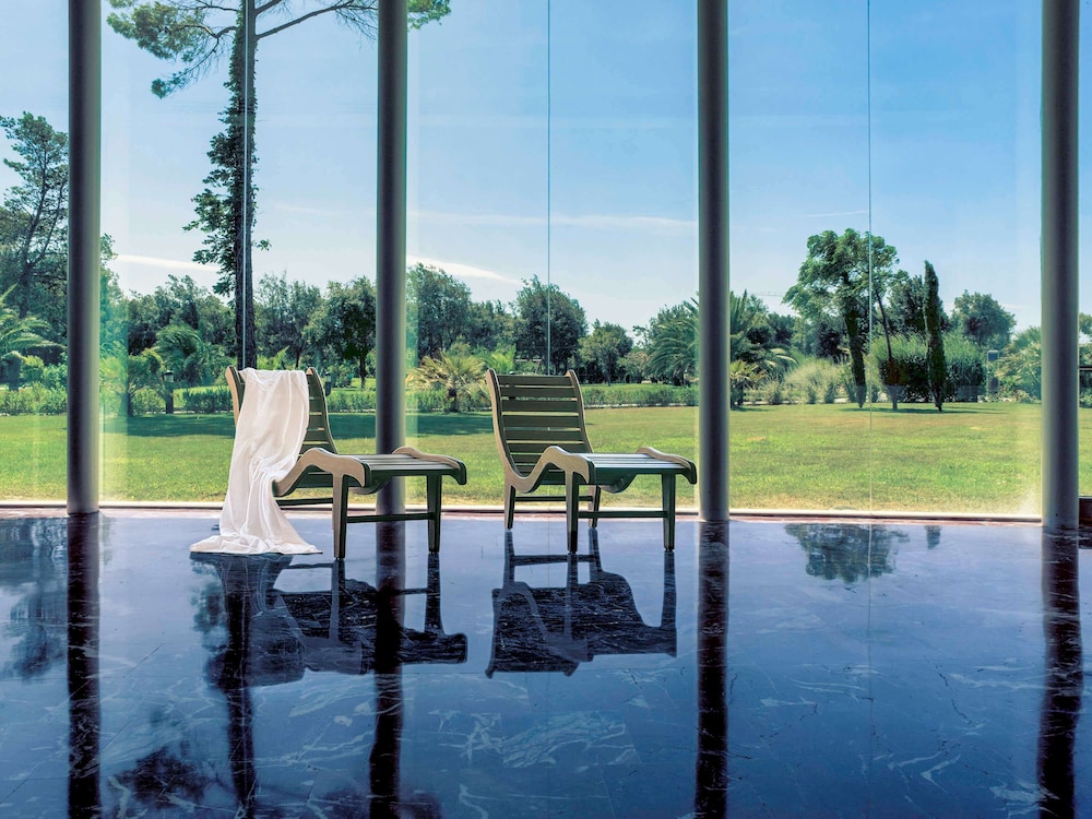 TH Tirrenia - Green Park Resort — Swimming pool in Pisa, Tuscany