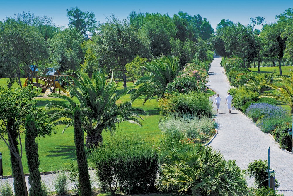 TH Tirrenia - Green Park Resort — Attractions for children in Pisa, Tuscany