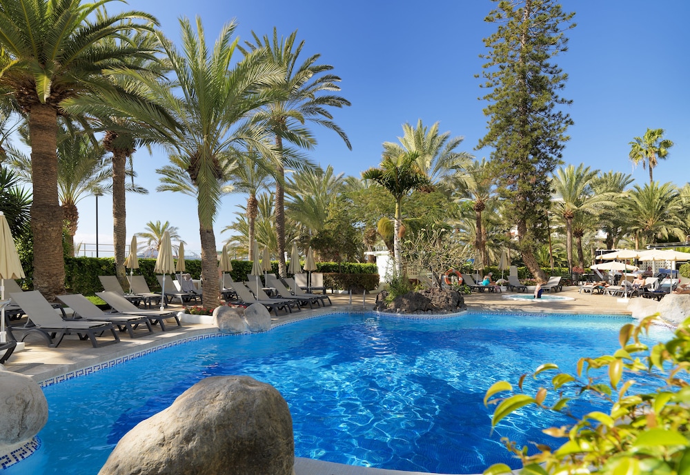 H10 Big Sur Boutique Hotel — Swimming pool in Los Cristianos, Canary Islands