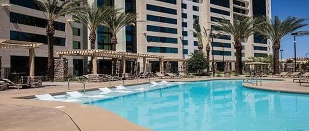 The Berkley Las Vegas — Swimming pool in Las Vegas, Nevada
