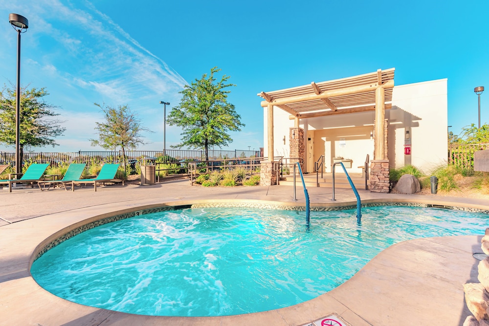 The Berkley Las Vegas — Swimming pool in Las Vegas, Nevada