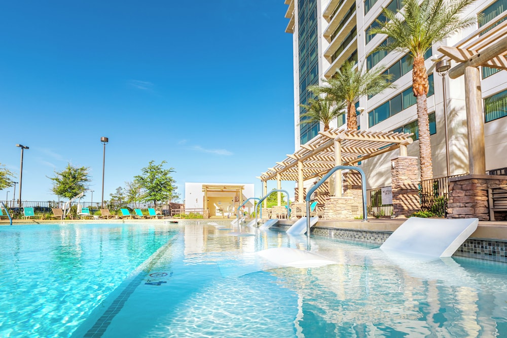 The Berkley Las Vegas — Swimming pool in Las Vegas, Nevada