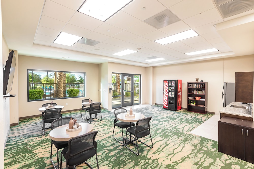The Berkley Las Vegas — Hotel rooms in Las Vegas, Nevada