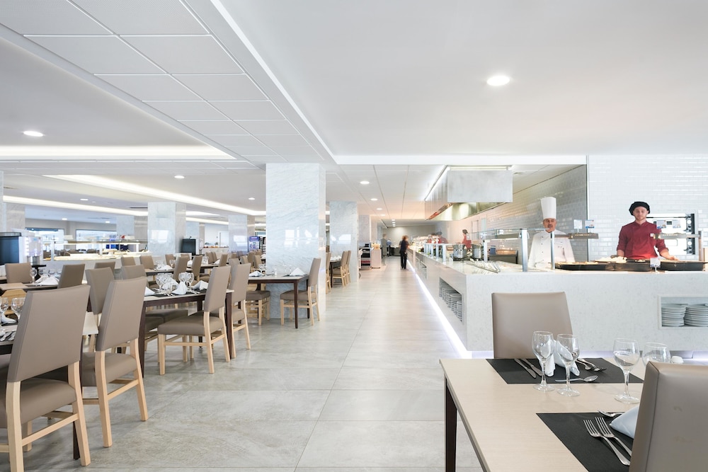 Hotel Best Sabinal — Restaurant & bars in Roquetas de Mar, Andalusia