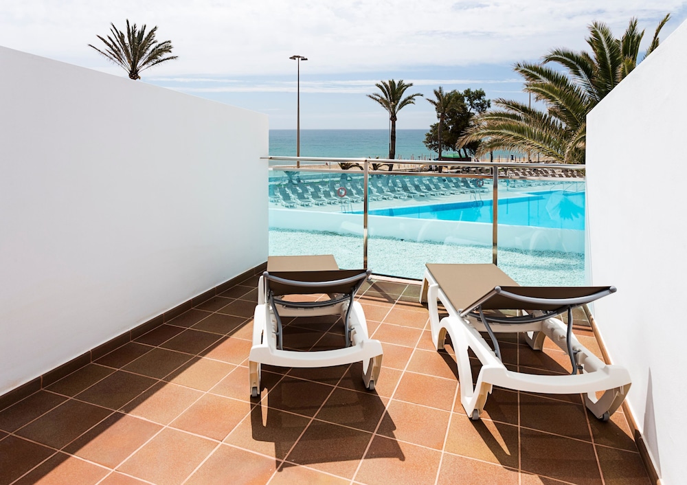 Hotel Best Sabinal — Swimming pool in Roquetas de Mar, Andalusia