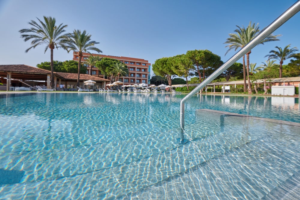 Hipotels Hipocampo Palace & Spa — Swimming pool in Cala Millor, Balearic Islands
