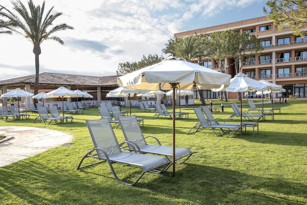 Hipotels Hipocampo Palace & Spa — Hotel building in Cala Millor, Balearic Islands