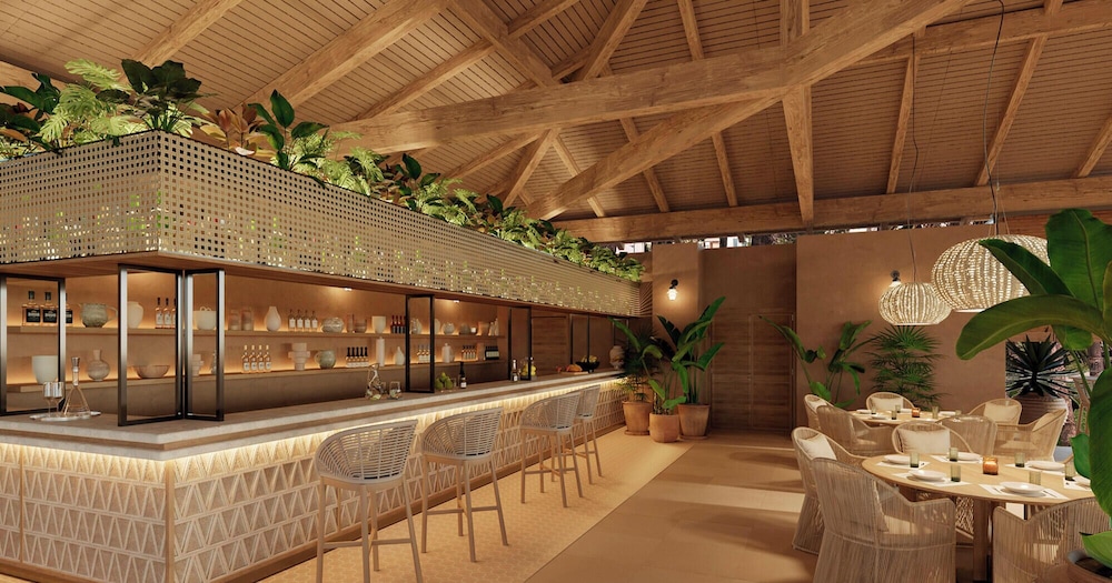 Hipotels Hipocampo Palace & Spa — Restaurant & bars in Cala Millor, Balearic Islands