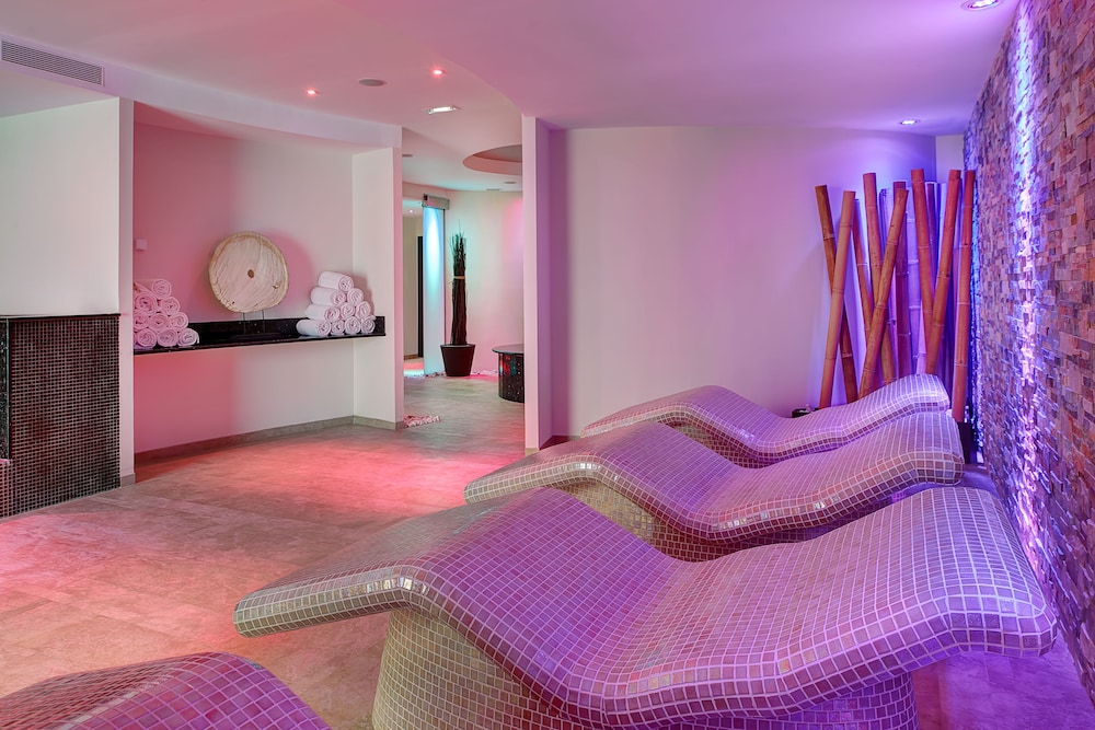 Hipotels Hipocampo Palace & Spa — Spa in Cala Millor, Balearic Islands