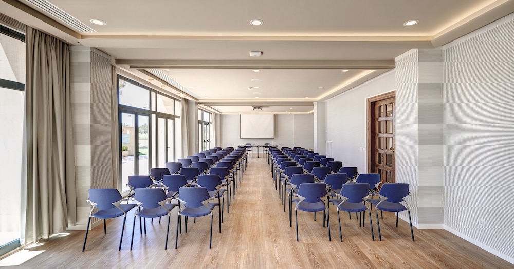 Hipotels Hipocampo Palace & Spa — Hotel building in Cala Millor, Balearic Islands