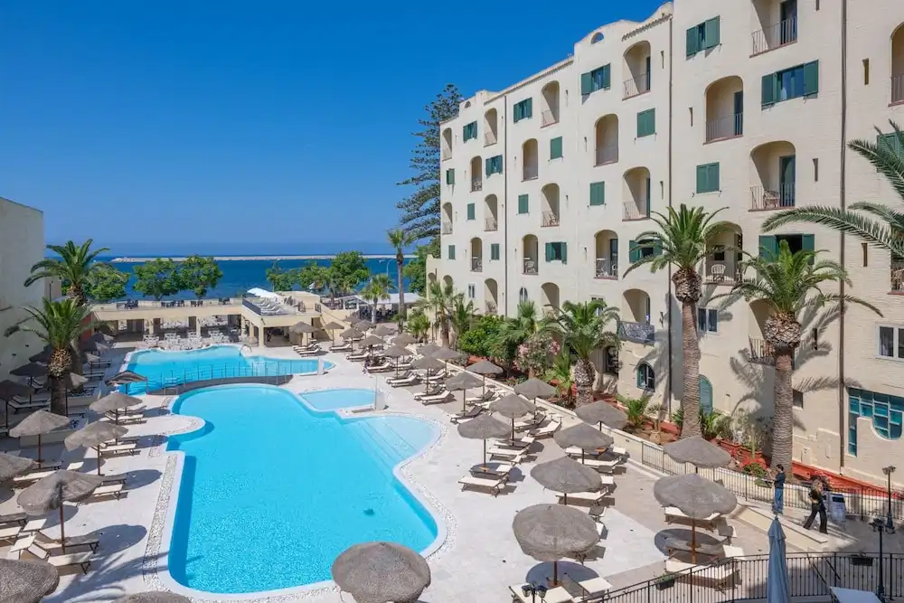 Hotel Hopps — Swimming pool in Mazara del Vallo, Sicily