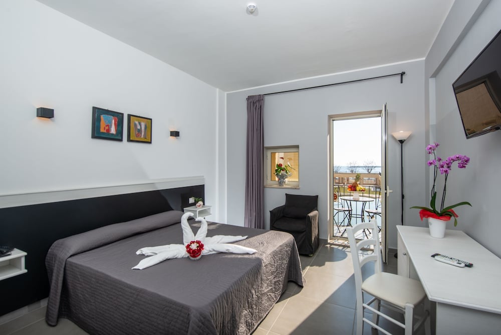 Hotel Hopps — Hotel rooms in Mazara del Vallo, Sicily
