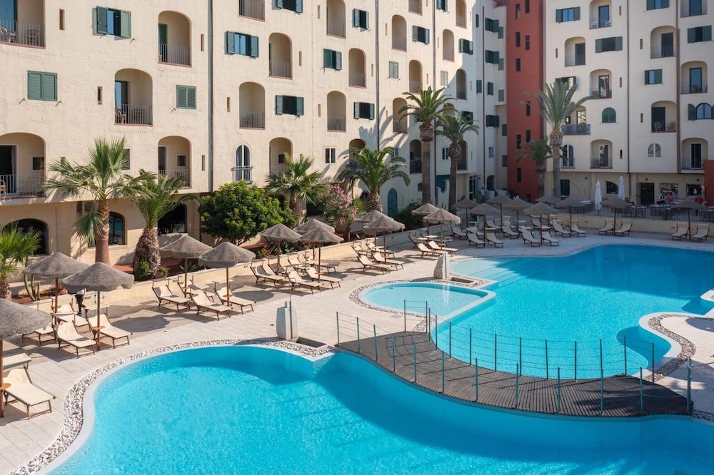 Hotel Hopps — Swimming pool in Mazara del Vallo, Sicily