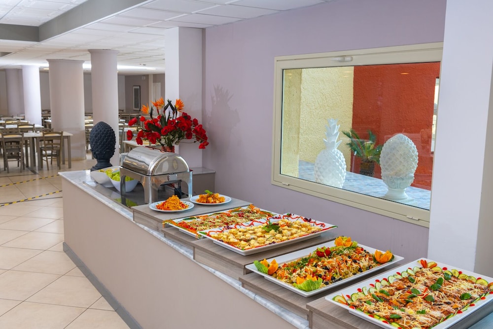 Hotel Hopps — Restaurant & bars in Mazara del Vallo, Sicily