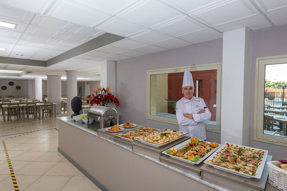 Hotel Hopps — Restaurant & bars in Mazara del Vallo, Sicily