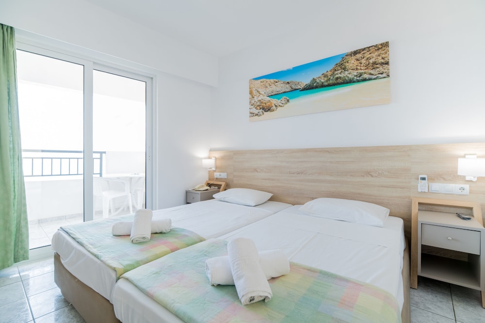 Horizon Beach Hotel — Hotel rooms in Stalida