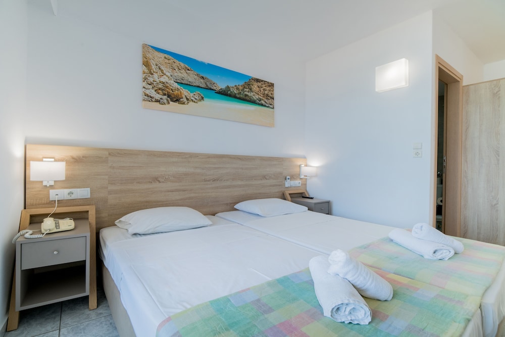 Horizon Beach Hotel — Hotel rooms in Stalida
