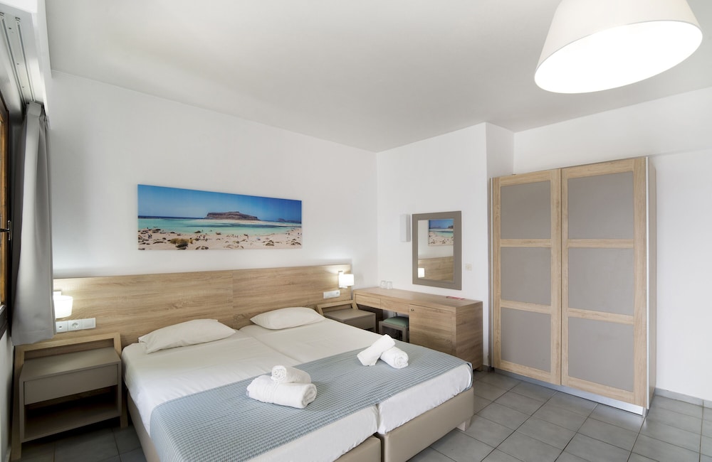 Horizon Beach Hotel — Hotel rooms in Stalida