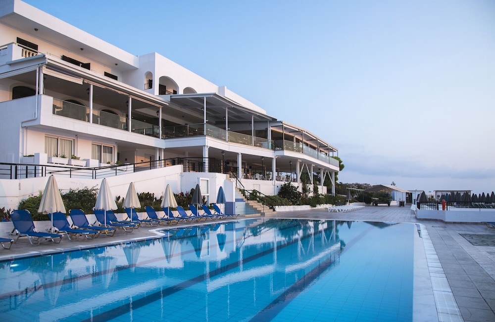 Horizon Beach Hotel — Main photo in Stalida