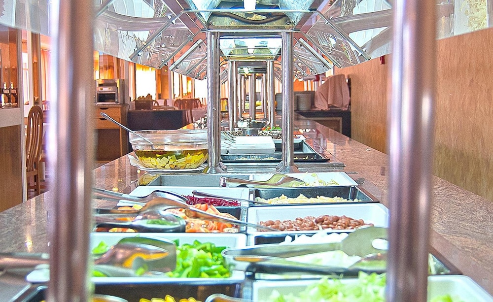BQ Sarah Hotel - Adults Only — Restaurant & bars in Can Picafort, Balearic Islands