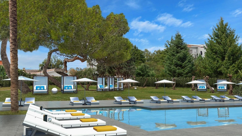 BQ Sarah Hotel - Adults Only — Swimming pool in Can Picafort, Balearic Islands