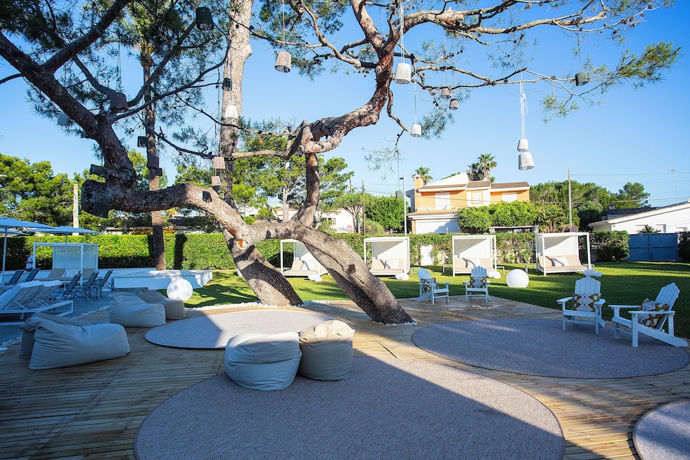 BQ Sarah Hotel - Adults Only — Restaurant & bars in Can Picafort, Balearic Islands