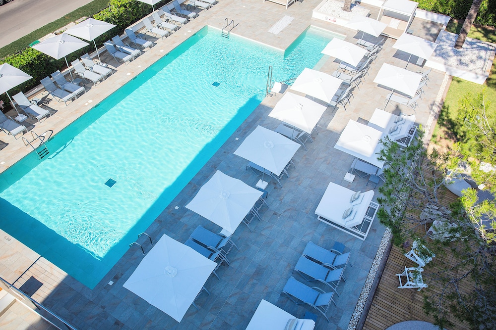 BQ Sarah Hotel - Adults Only — Swimming pool in Can Picafort, Balearic Islands