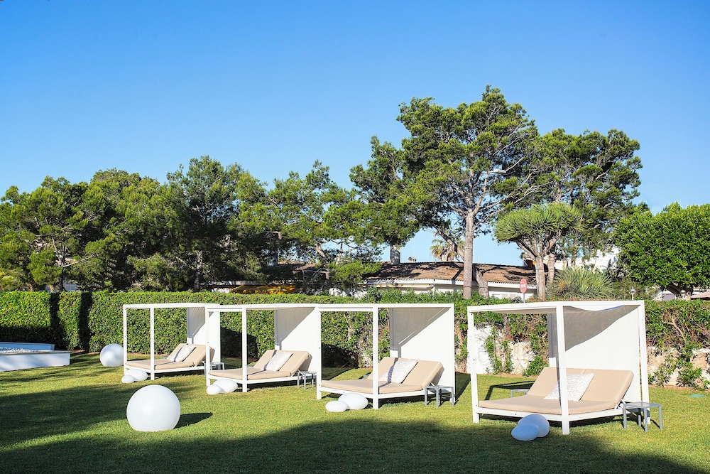 BQ Sarah Hotel - Adults Only — Sports & recreation in Can Picafort, Balearic Islands