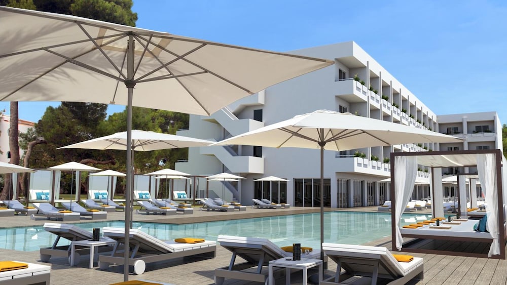 BQ Sarah Hotel - Adults Only — Swimming pool in Can Picafort, Balearic Islands