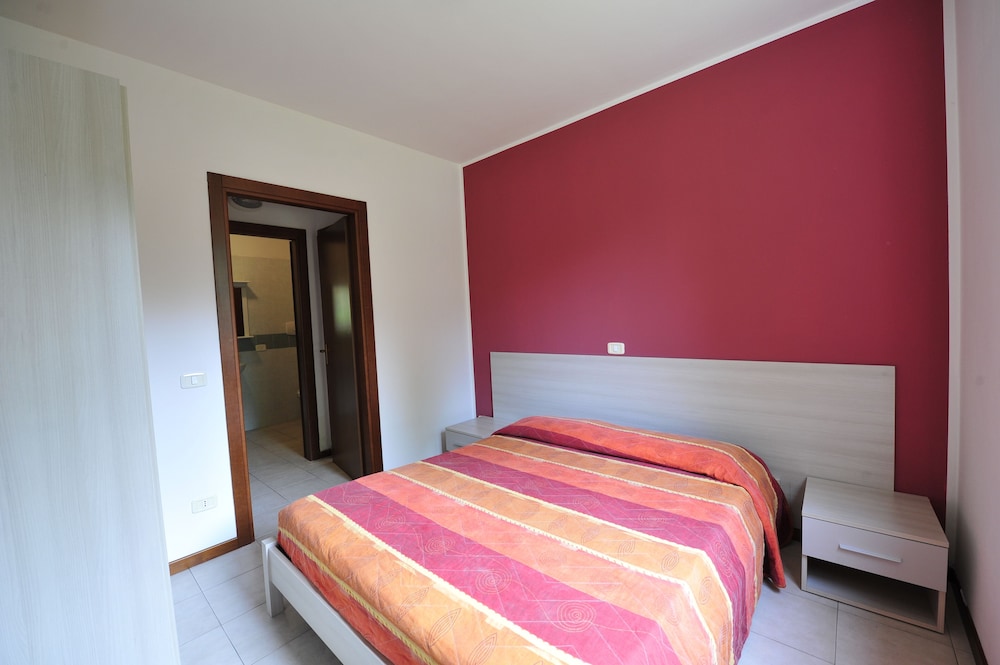 Camping Bella Italia — Hotel rooms in Peschiera del Garda, Veneto
