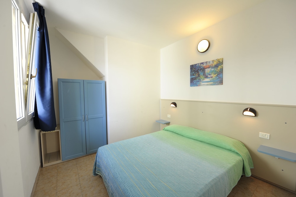 Camping Bella Italia — Hotel rooms in Peschiera del Garda, Veneto
