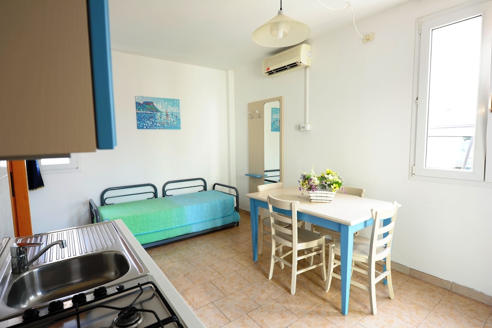 Camping Bella Italia — Hotel rooms in Peschiera del Garda, Veneto