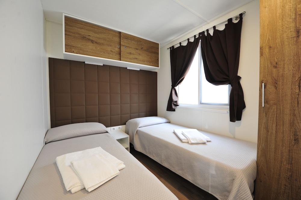 Camping Bella Italia — Hotel rooms in Peschiera del Garda, Veneto
