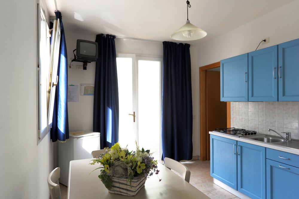 Camping Bella Italia — Hotel rooms in Peschiera del Garda, Veneto